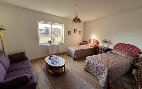 Maison à vendre    6 pièces • 194 m2 Aulnay