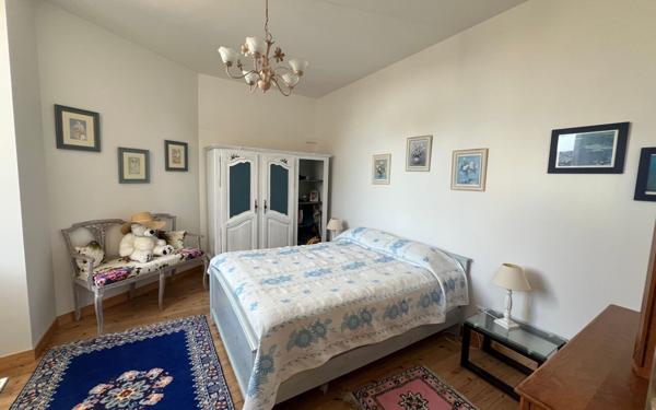 Maison à vendre    6 pièces • 194 m2 Aulnay