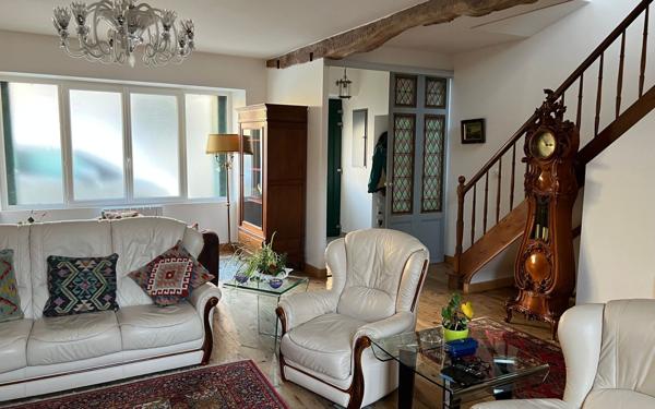 Maison à vendre    6 pièces • 194 m2 Aulnay