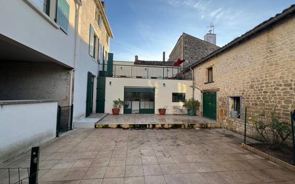 Maison à vendre    6 pièces • 194 m2 Aulnay