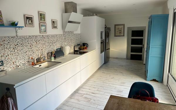 Maison à vendre    6 pièces • 194 m2 Aulnay