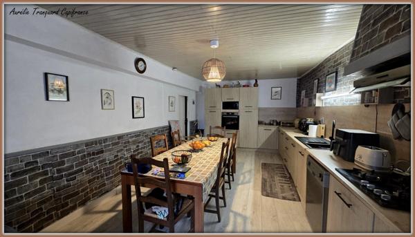 Maison à vendre 5 pièces VARAIZE (17) d'environ 145m² avec 4 chambres, garage et 700m² de terrain PLEIN SUD