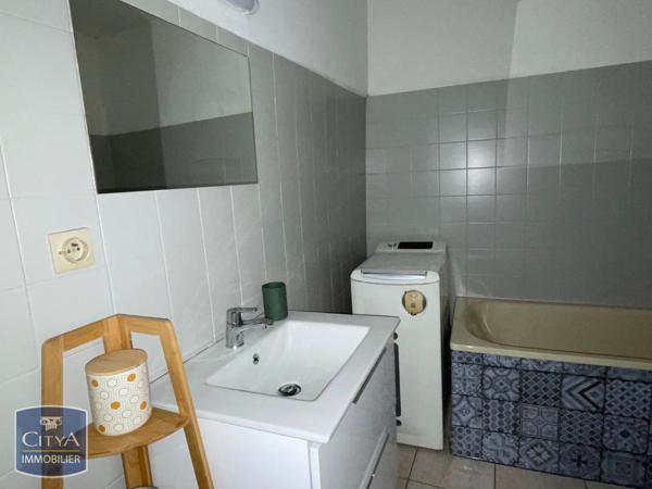 Location appartement Carpentras (84200) 1 pièce 23m²