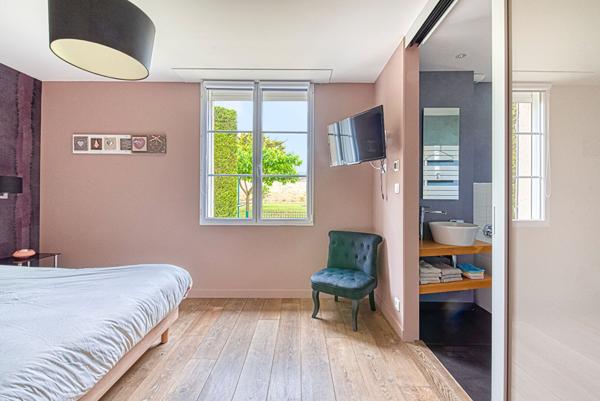 Maison Doue En Anjou 8 pièce(s) 255 m2