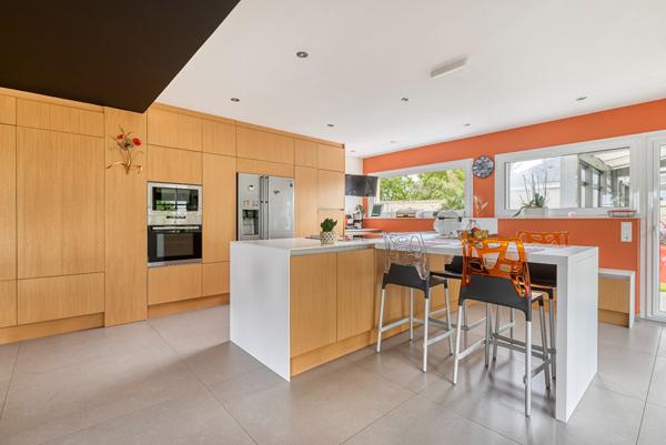 Maison Doue En Anjou 8 pièce(s) 255 m2