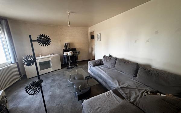 Maison à vendre    3 pièces • 65,83 m2 Conches-en-Ouche