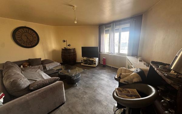 Maison à vendre    3 pièces • 65,83 m2 Conches-en-Ouche