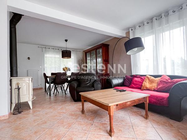 Maison avec piscine à Verrières-en-Anjou