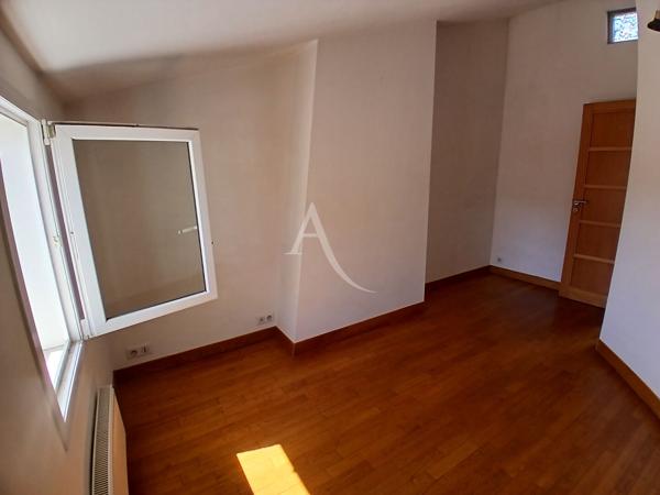 Appartement Saintes 3 pièce(s) 66.50 m2