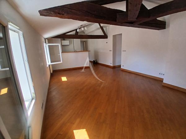 Appartement Saintes 3 pièce(s) 66.50 m2