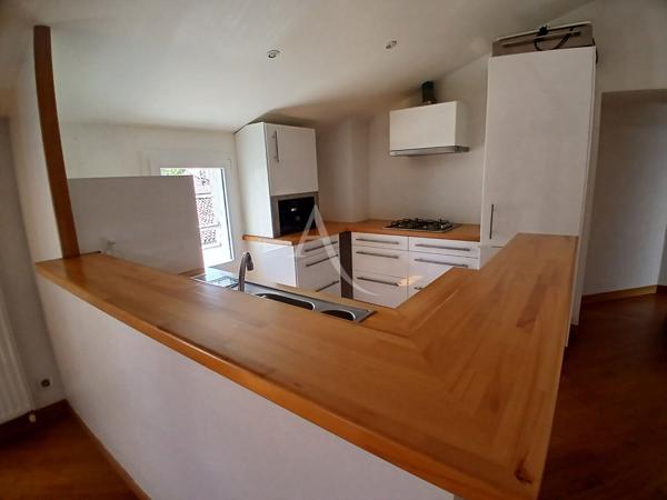 Appartement Saintes 3 pièce(s) 66.50 m2