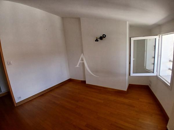 Appartement Saintes 3 pièce(s) 66.50 m2
