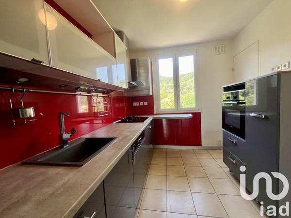 Appartement 3 pièces de 68 m² à Amélie-les-Bains-Palalda (66110)