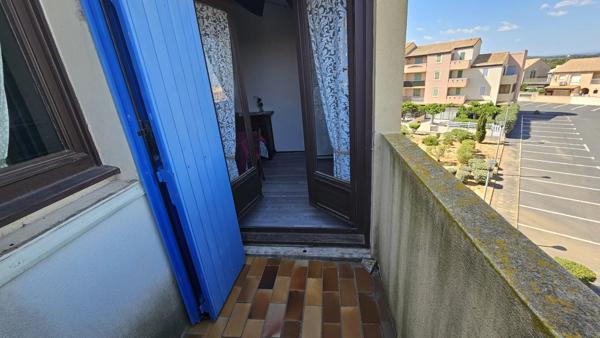 T3 vue mer dans Residence avec tennis et piscine