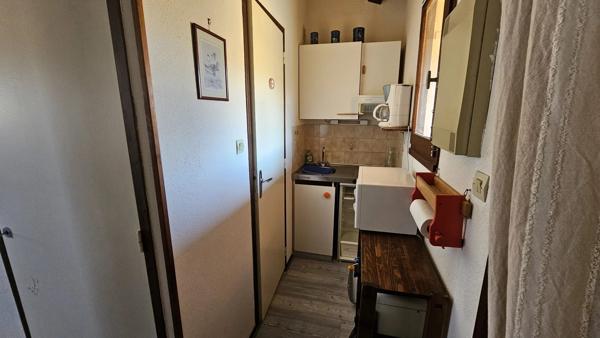 T3 vue mer dans Residence avec tennis et piscine