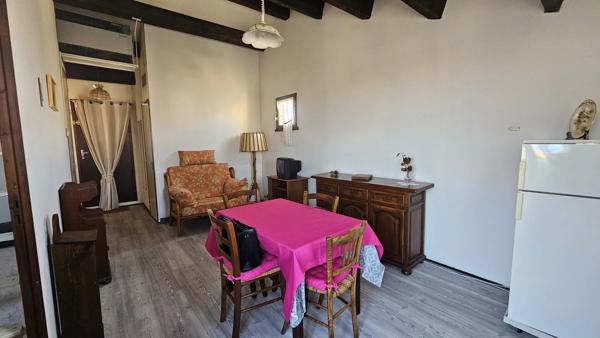 T3 vue mer dans Residence avec tennis et piscine