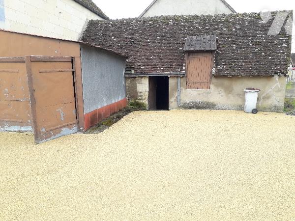 MAISON TOTALEMENT RESTAUREE CENTRE VILLE DE NOYERS SUR CHER