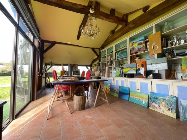 Soustons, authentique maison landaise du XVIIIe, 265 m², dépendances, piscine, parc paysagé 6 800 m², à 2 minutes du centre et du lac.