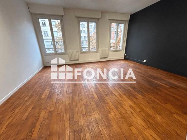 Location Appartement 2 pièces 60.68 m² - 4 PLACE DES ILOTS Valenciennes 59300