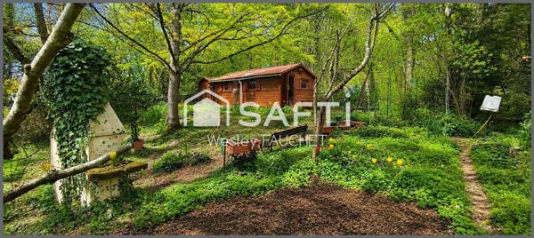 Terrain de loisirs avec chalets bois