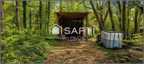 Terrain de loisirs avec chalets bois