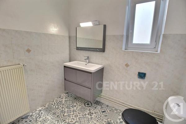 Appartement F5 à vendre  5 pièces - 138,90 m 2   ST AVOLD  - 57