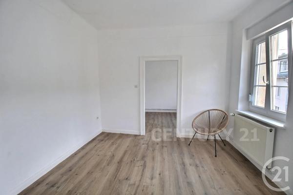 Appartement F5 à vendre  5 pièces - 138,90 m 2   ST AVOLD  - 57