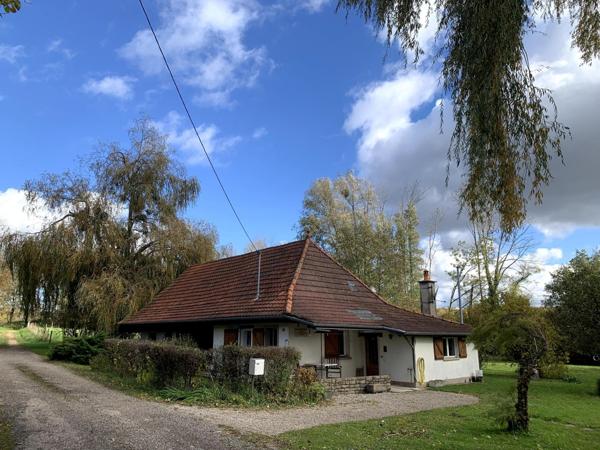 Jolie fermette Bressane avec grand terrain