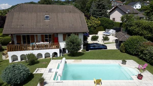 Villa 6 pièces 169m2, terrain avec piscine