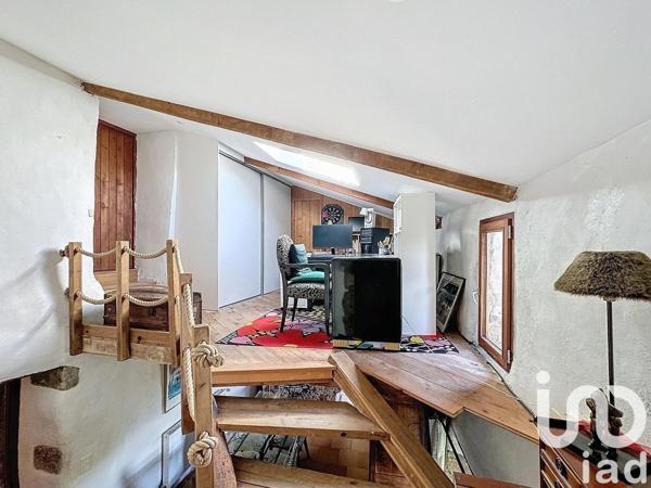 Maison rustique 13 pièces de 335 m² à Vinezac (07110)