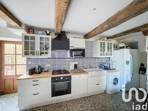 Maison rustique 13 pièces de 335 m² à Vinezac (07110)