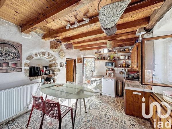 Maison rustique 13 pièces de 335 m² à Vinezac (07110)