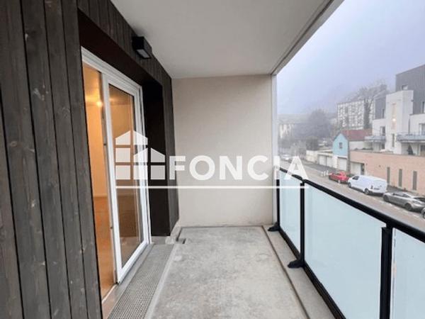 Location Appartement 2 pièces 45.31 m² - Deville-les-rouen 76250