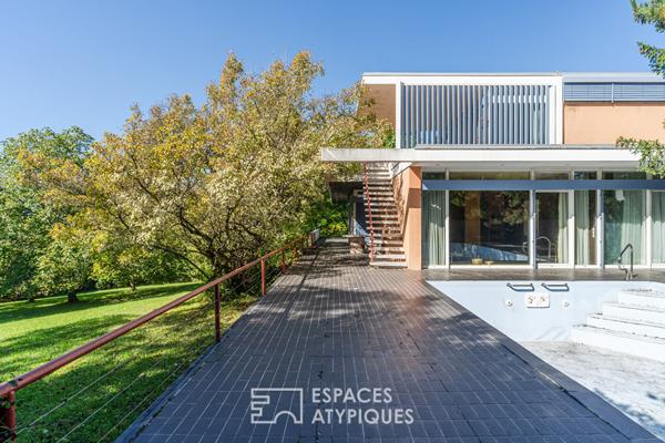 Propriété d’architecte iconique et son parc arboré aux portes des Vosges