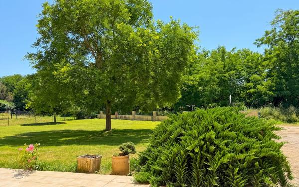 Maison à vendre    7 pièces •  Saint-Étienne-de-Tulmont