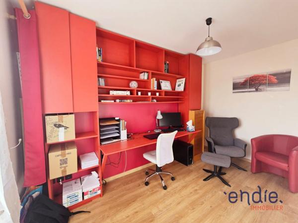 VENTE : maison architèque de 7 pièces (228 m²) à YZEURE