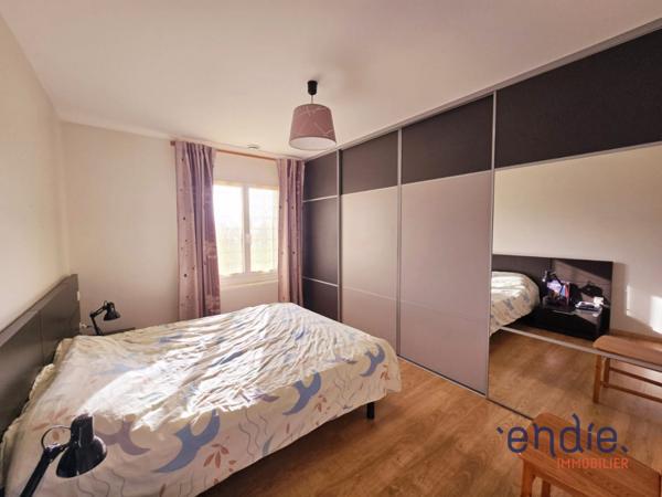 VENTE : maison architèque de 7 pièces (228 m²) à YZEURE