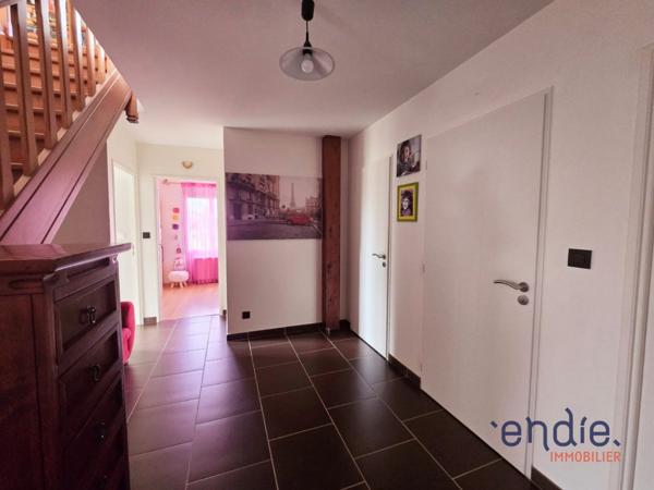 VENTE : maison architèque de 7 pièces (228 m²) à YZEURE