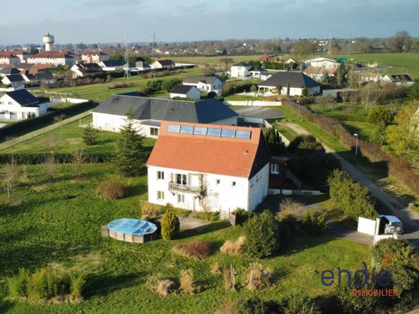 VENTE : maison architèque de 7 pièces (228 m²) à YZEURE