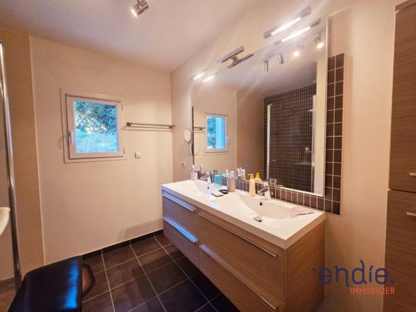 VENTE : maison architèque de 7 pièces (228 m²) à YZEURE
