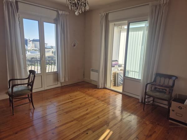 Maison 7 pièce(s) 5 chambre(s) 200 m²