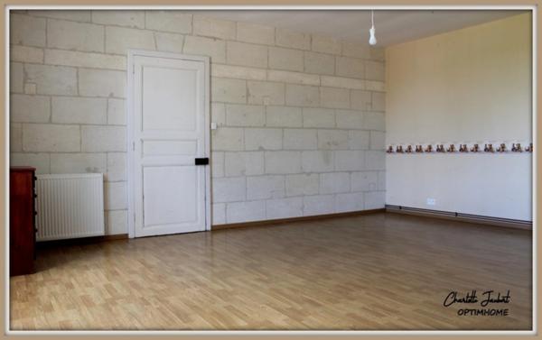 Maison à vendre 8 pièces Proche de MONTMOREAU SAINT CYBARD (16)