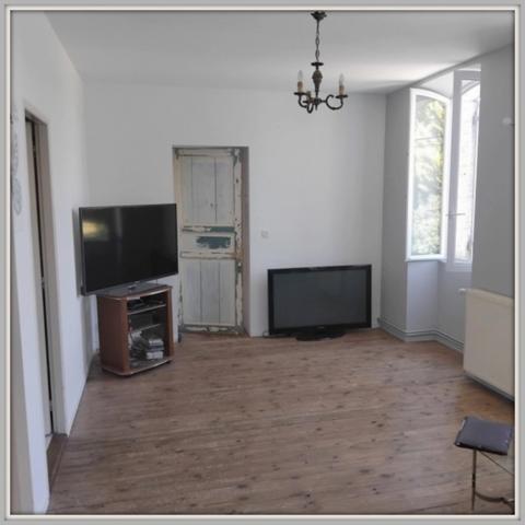 Maison à vendre 8 pièces Proche de MONTMOREAU SAINT CYBARD (16)