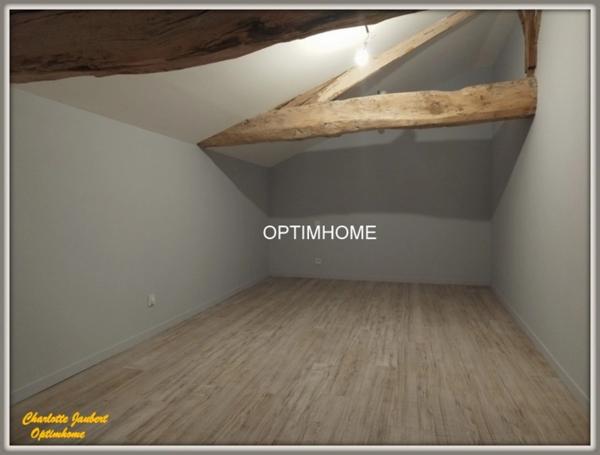 Maison à vendre 8 pièces Proche de MONTMOREAU SAINT CYBARD (16)