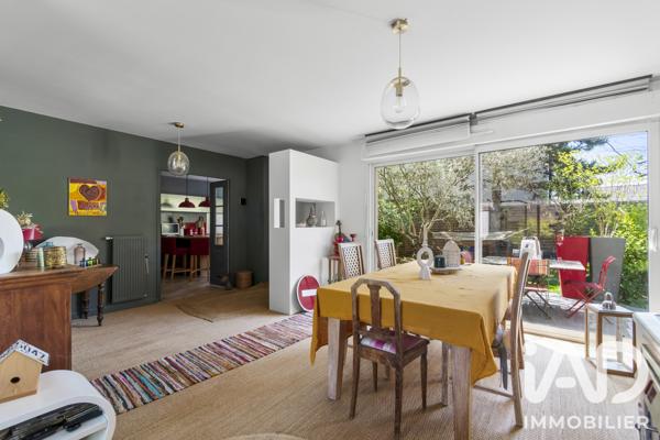 Maison à vendre 7 pièces 197,71 m² Saclay