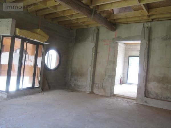 Fonds et/ou murs commerciaux à vendre à Sézanne dans la Marne (51120), ref : 034/565