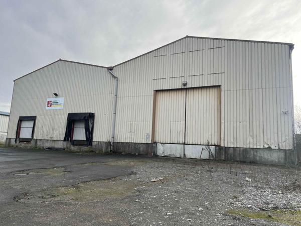 Location / Local Industriel / Bâtiment à Gauchy (02430)