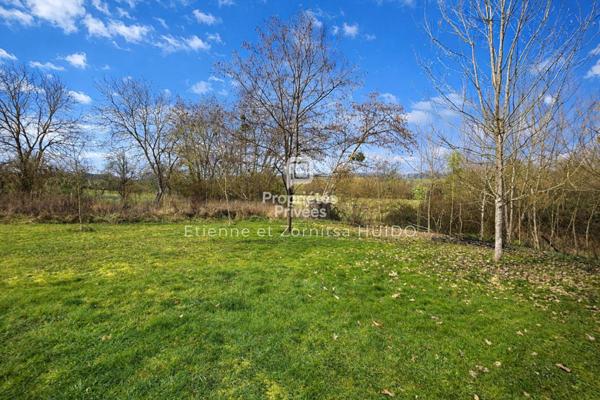 Terrain Buxeuil 1850 m2