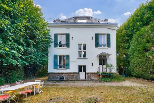 Maison Chatou - HOTEL DE VILLE