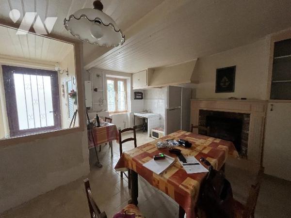 Maison d’habitation mitoyenne des 2 côtés